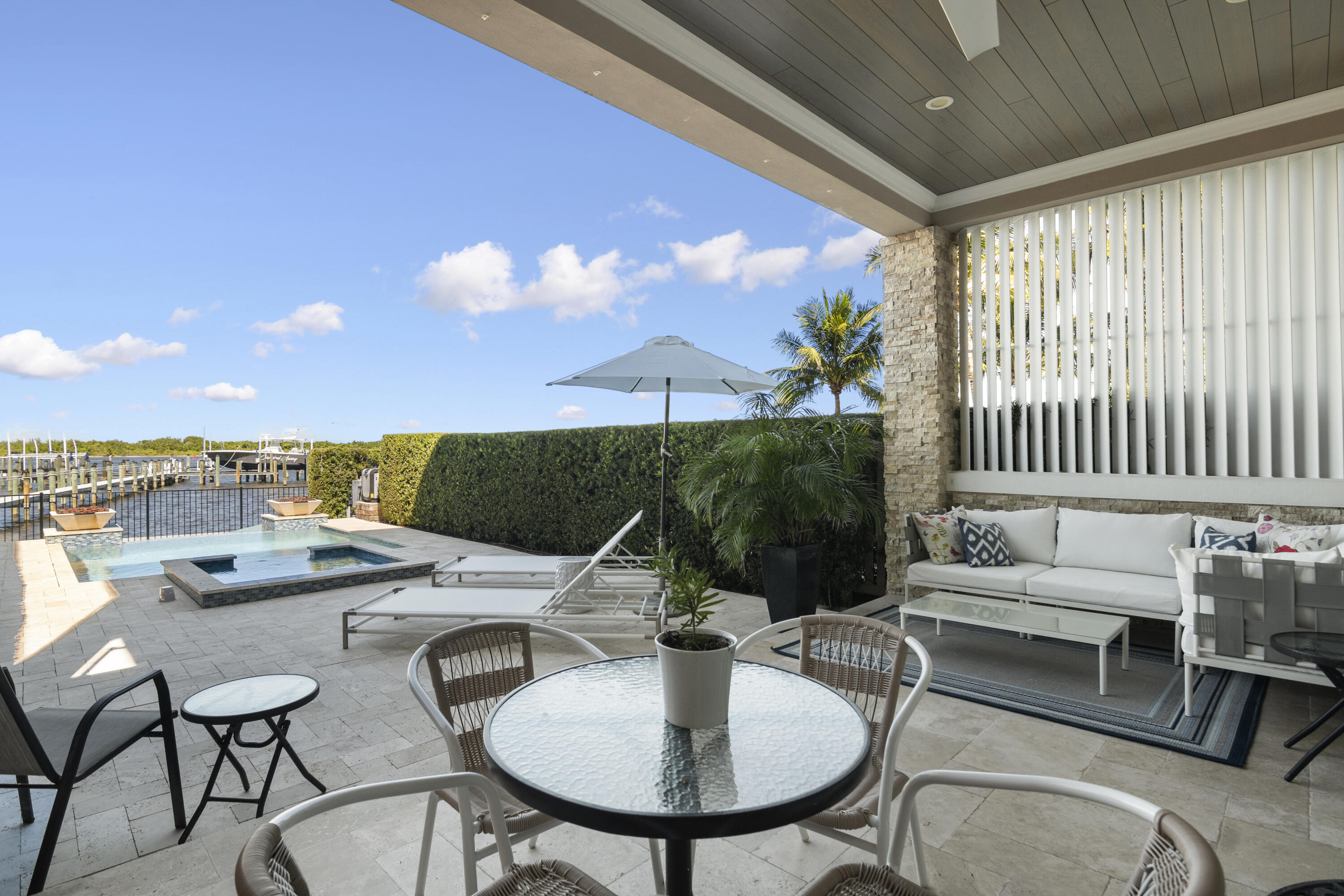 Inlet Palms - Residential