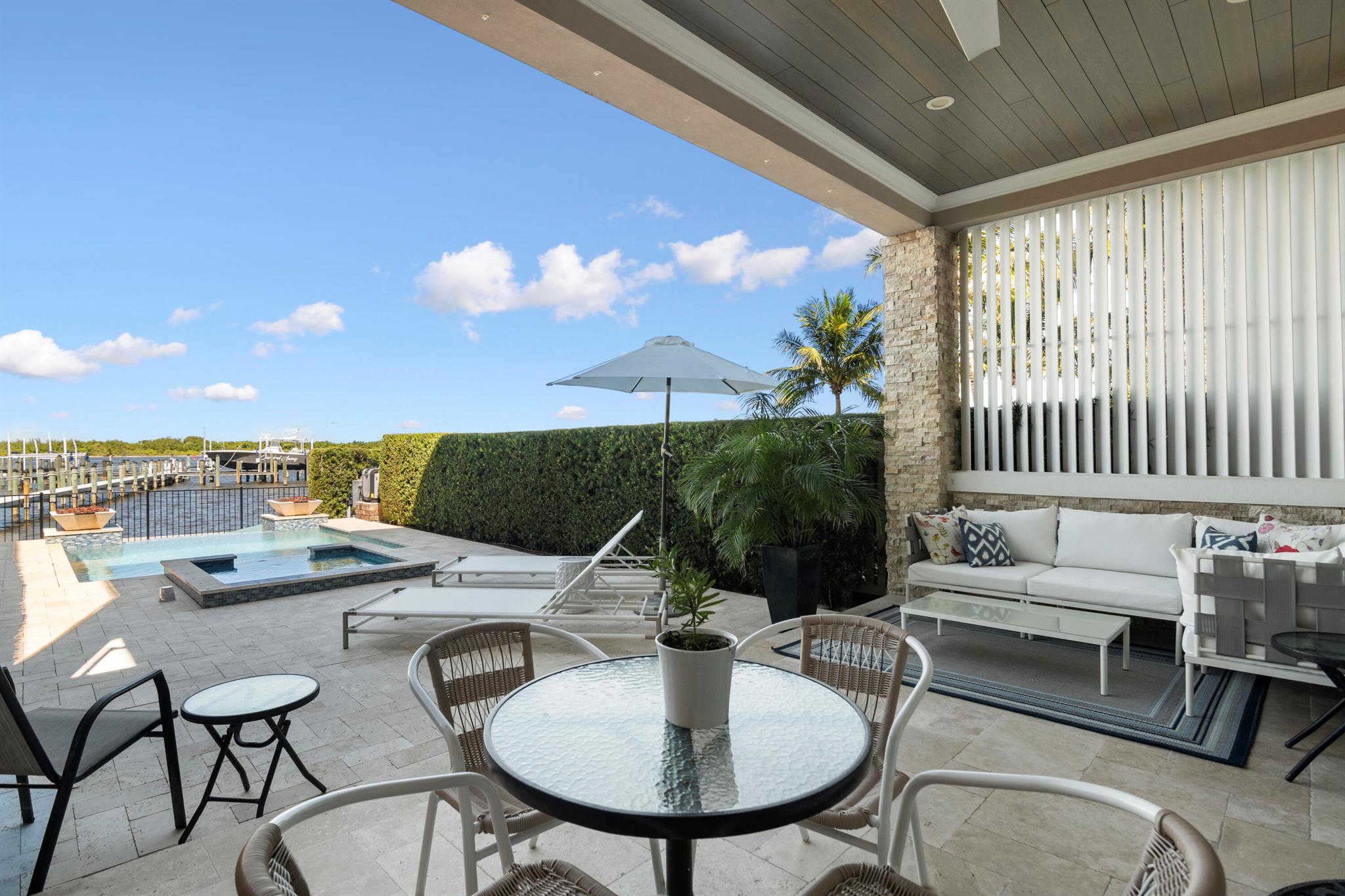 Inlet Palms - Residential