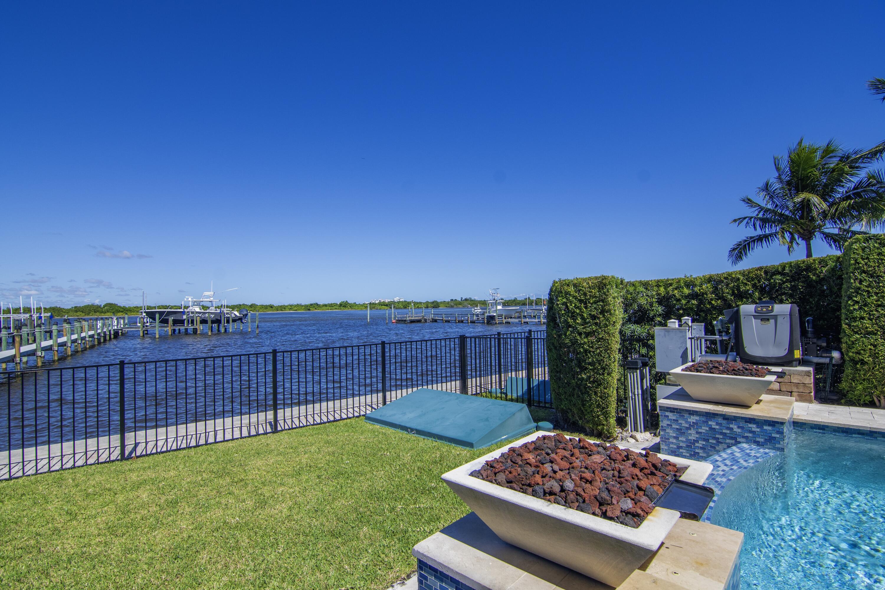 Inlet Palms - Residential