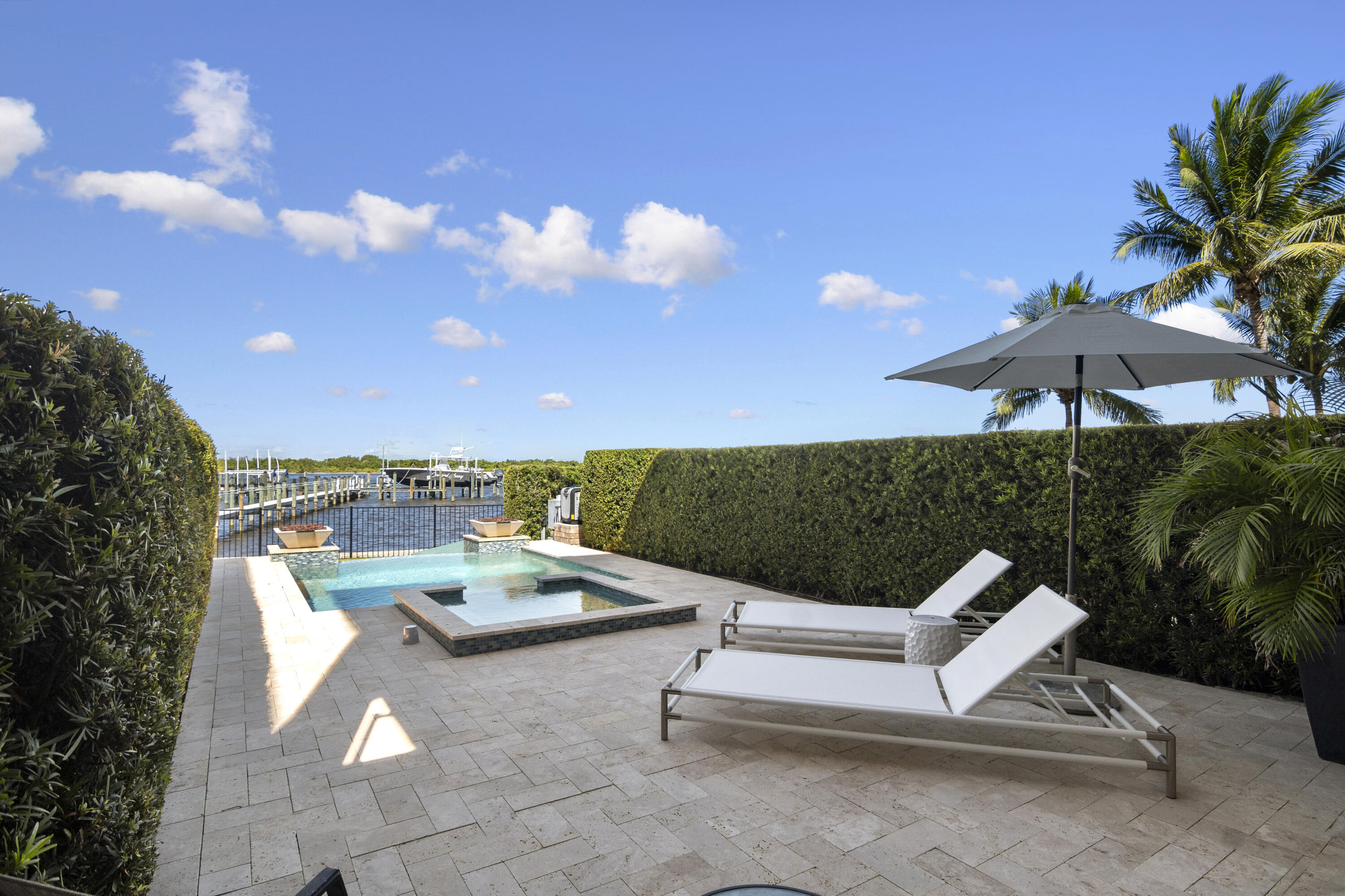 Inlet Palms - Residential