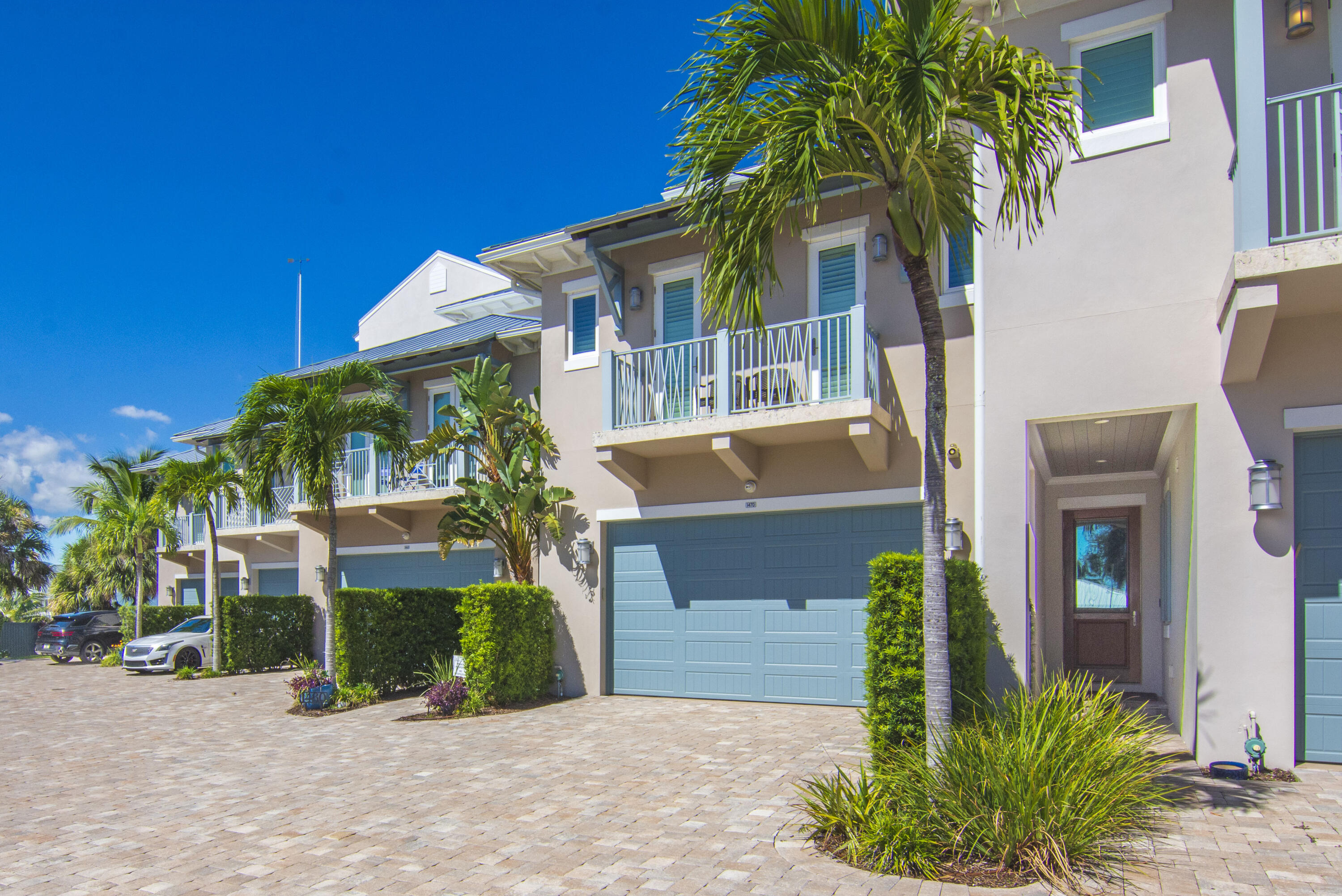 Inlet Palms - Residential