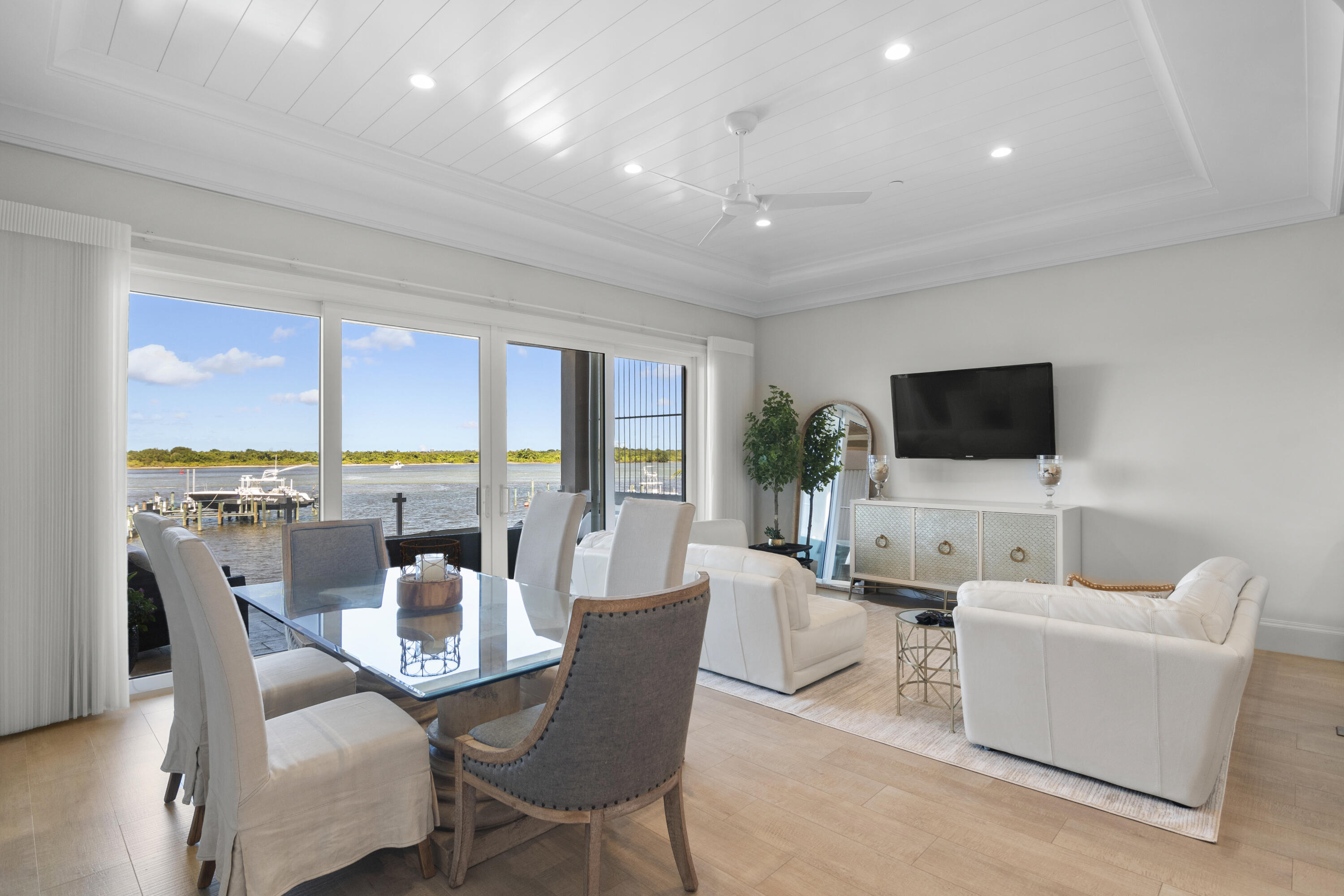 Inlet Palms - Residential