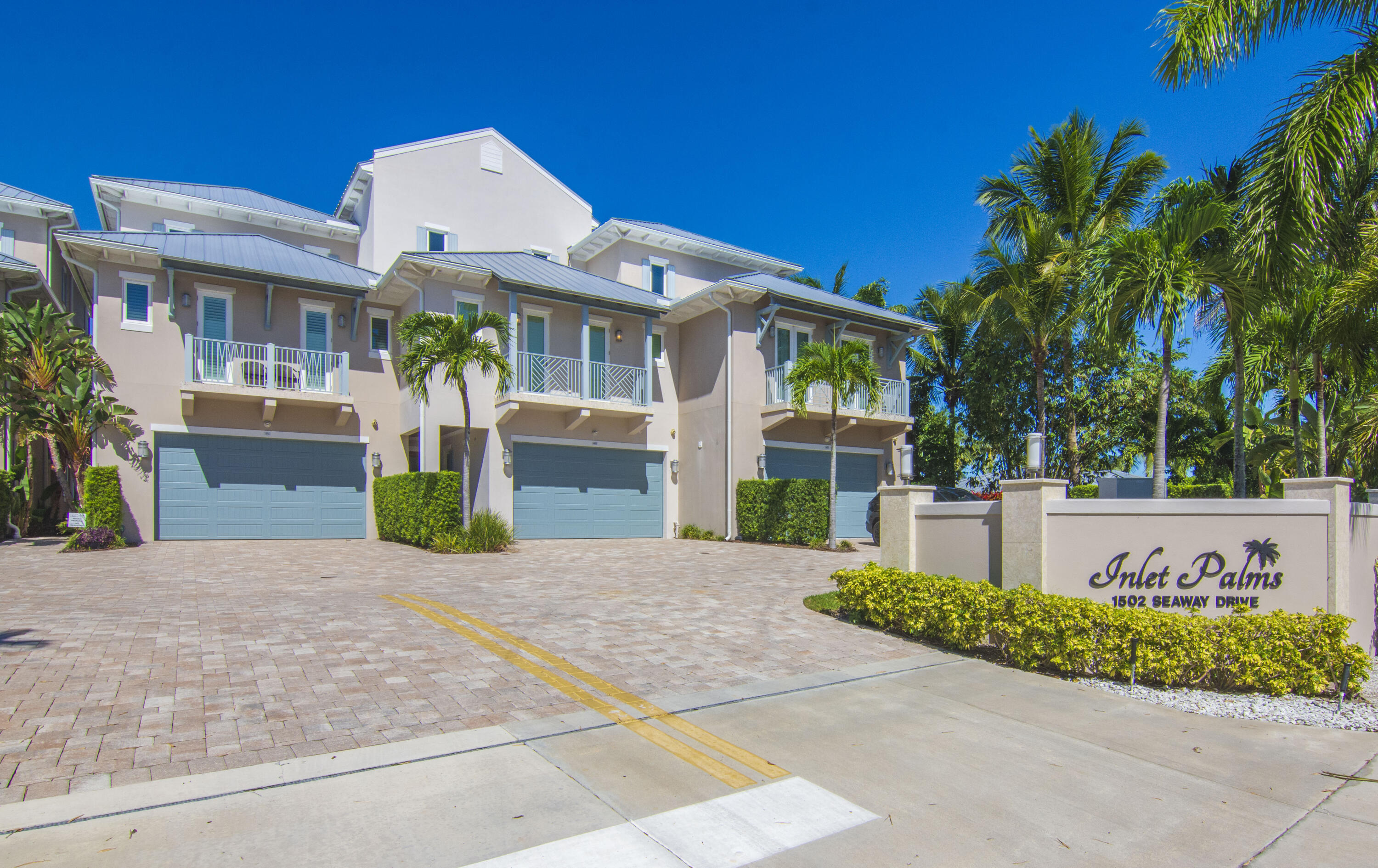 Inlet Palms - Residential