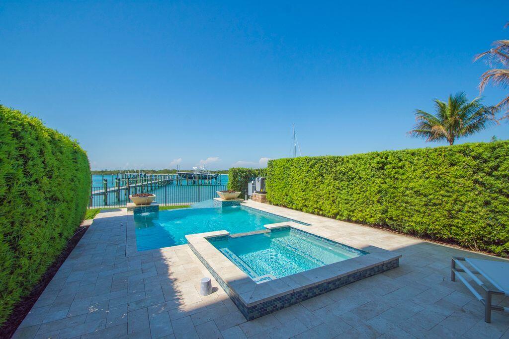 INLET PALMS PLANNED DEVELOPMENT - Residential