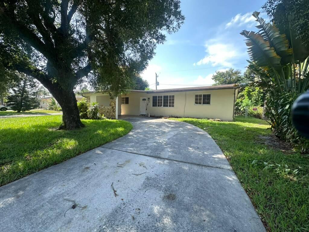 7231 Freedom Street, Hollywood FL 33024