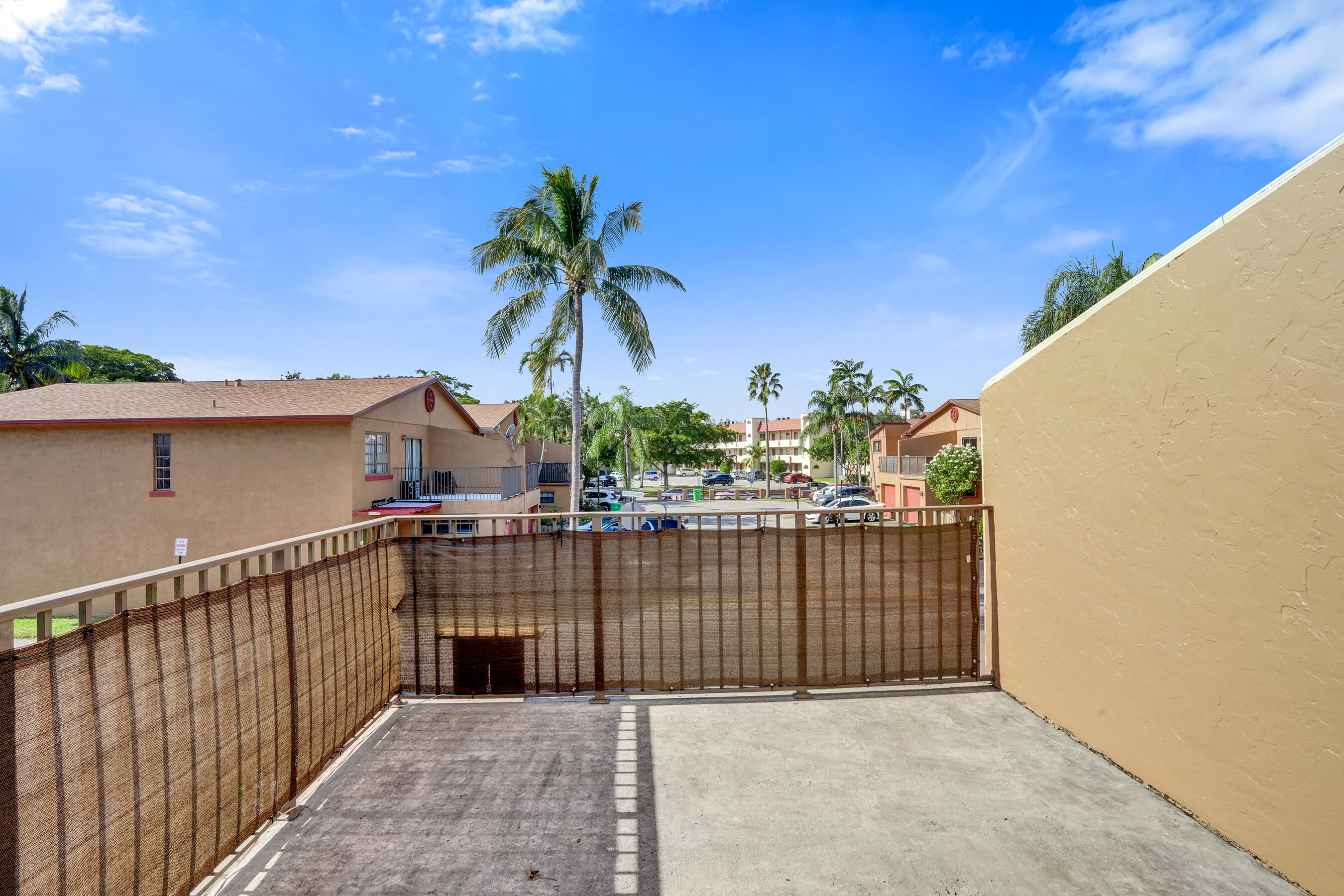 FAIRWAYS OF SUNRISE - Residential