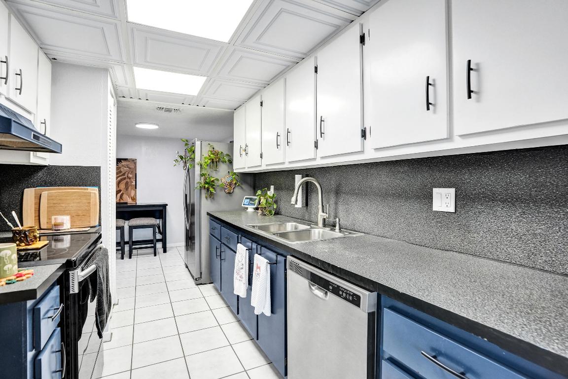 FAIRWAYS OF SUNRISE - Residential