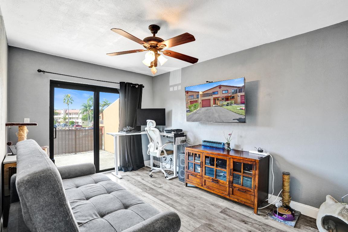 FAIRWAYS OF SUNRISE - Residential