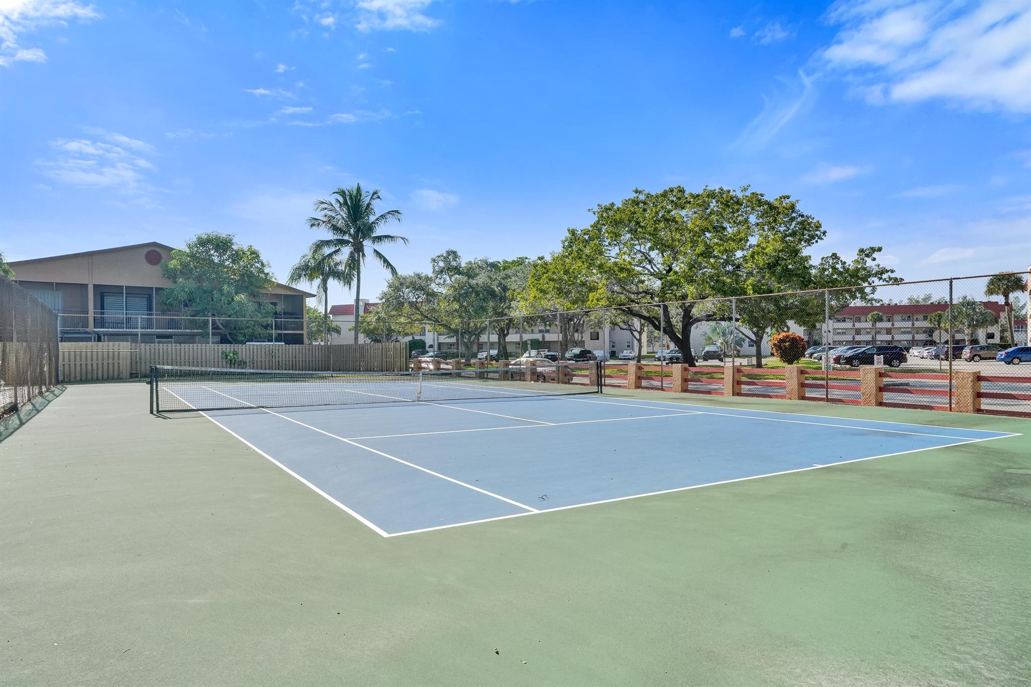 FAIRWAYS OF SUNRISE - Residential