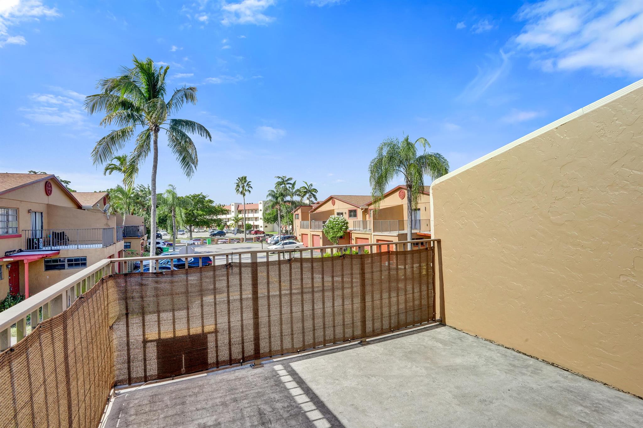 FAIRWAYS OF SUNRISE - Residential