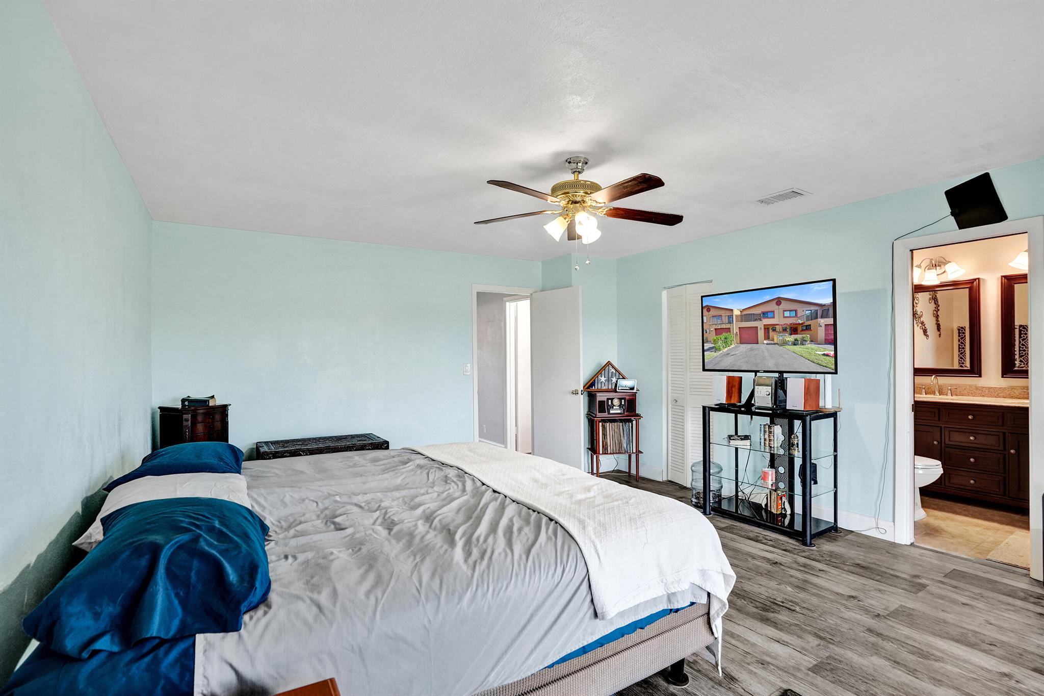 FAIRWAYS OF SUNRISE - Residential