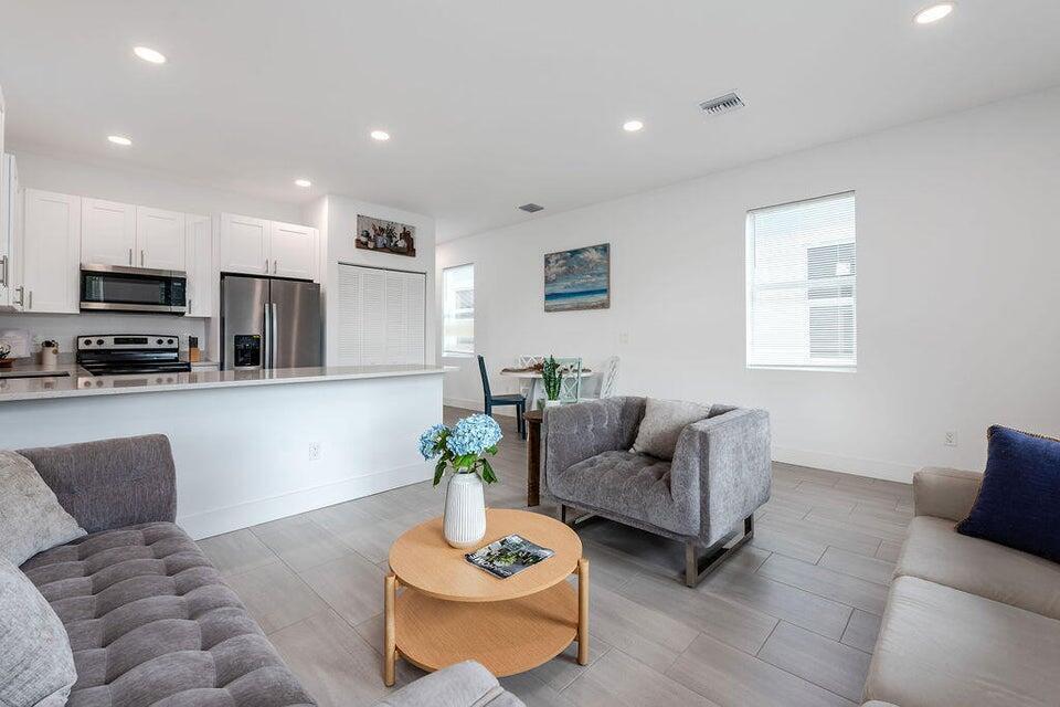 WEST GATE ESTS NORTHERN SEC - Residential