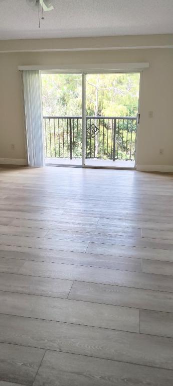 GRAND VIEW AT CRESTWOOD CONDO - Residential