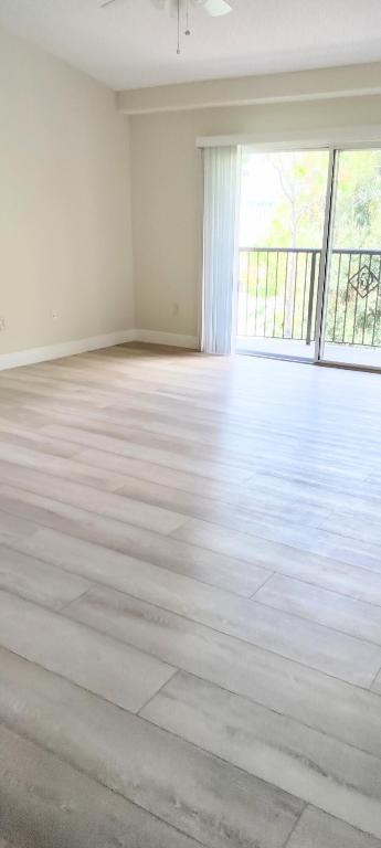 GRAND VIEW AT CRESTWOOD CONDO - Residential