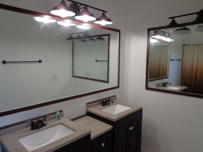 SUGAR POND MANOR OF WELLI - Residential Income