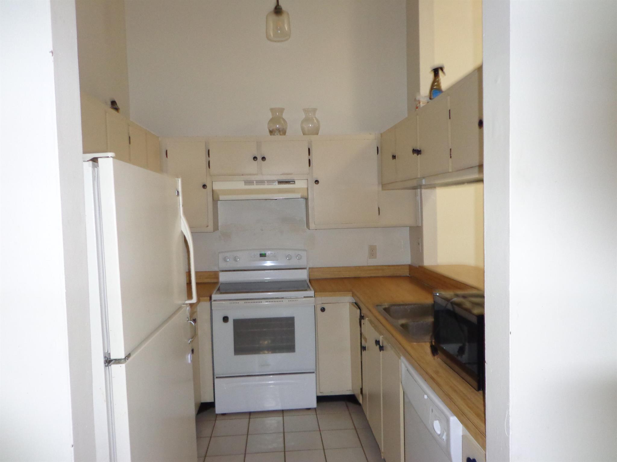 SUGAR POND MANOR OF WELLI - Residential Income