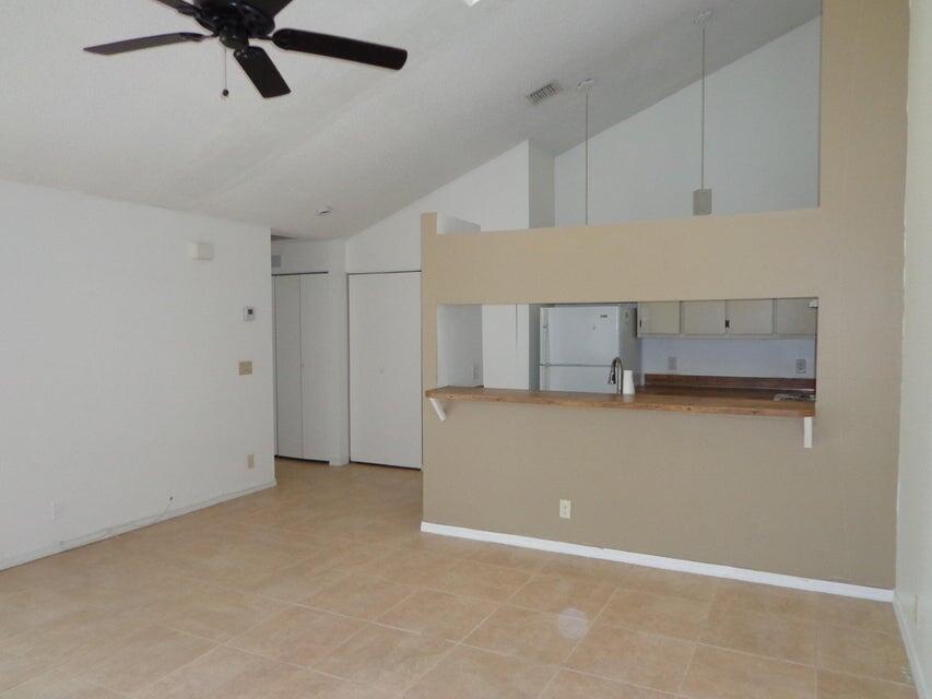 SUGAR POND MANOR OF WELLI - Residential Income