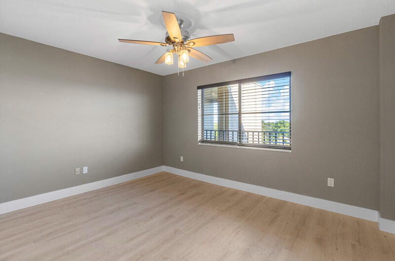 HIDDEN HARBOUR OF THE PALM BEACHES CONDO - Residential