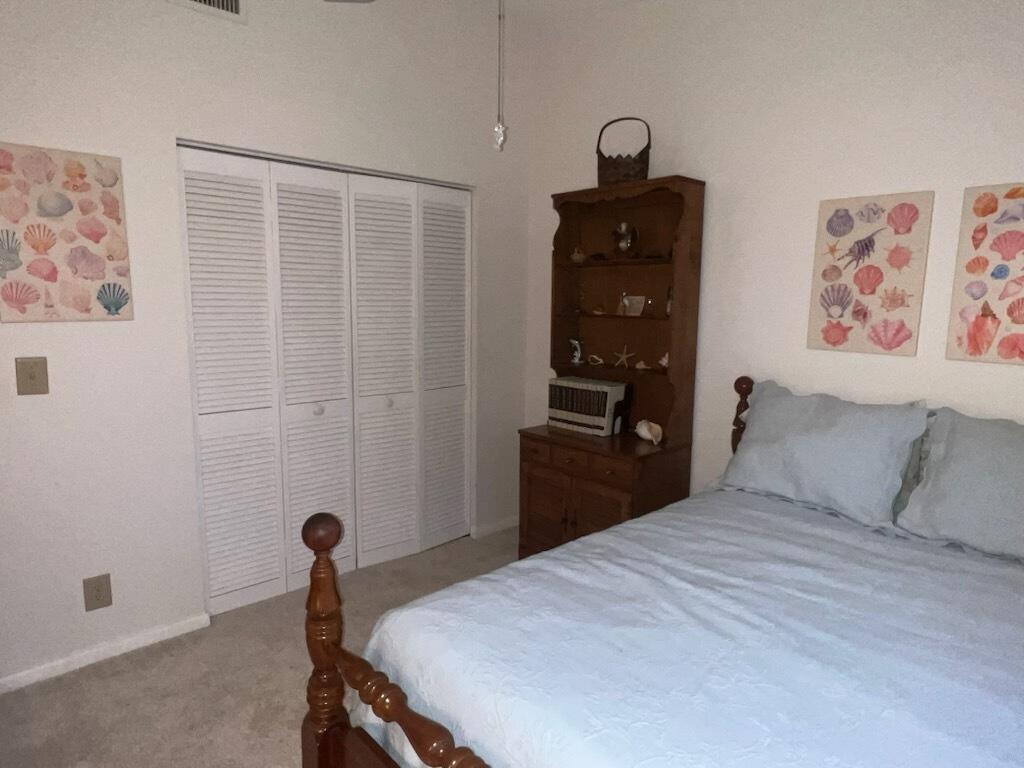 VILLAS OF HOBE SOUND COND - Residential Lease