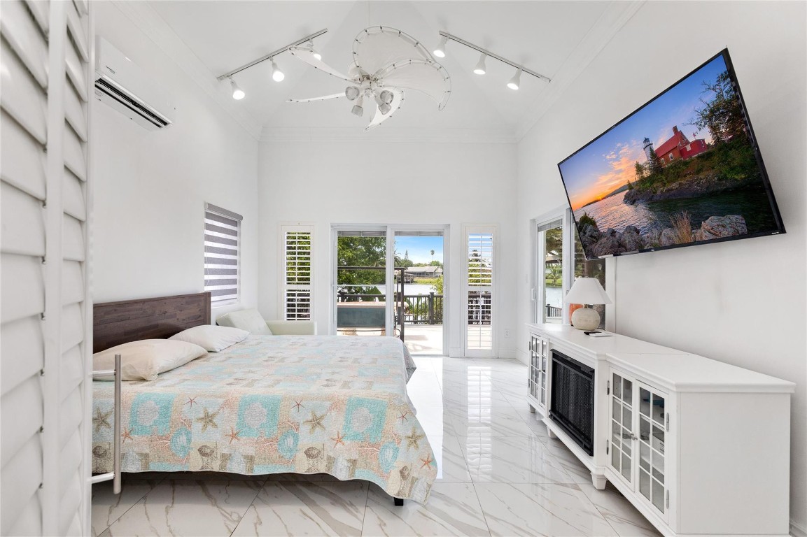 Crystal Heights 80-48 B - Residential