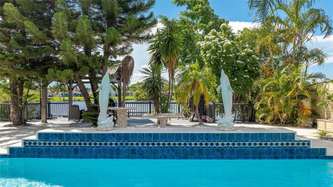 Crystal Heights 80-48 B - Residential