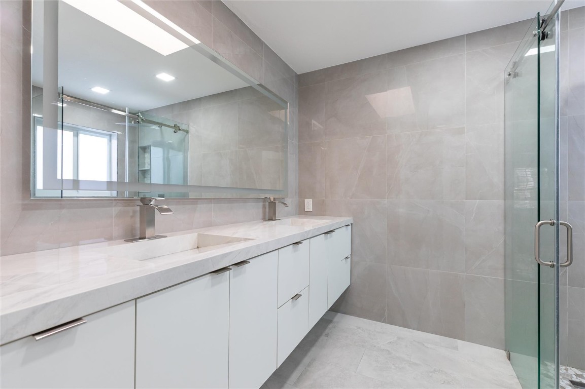 Crystal Heights 80-48 B - Residential