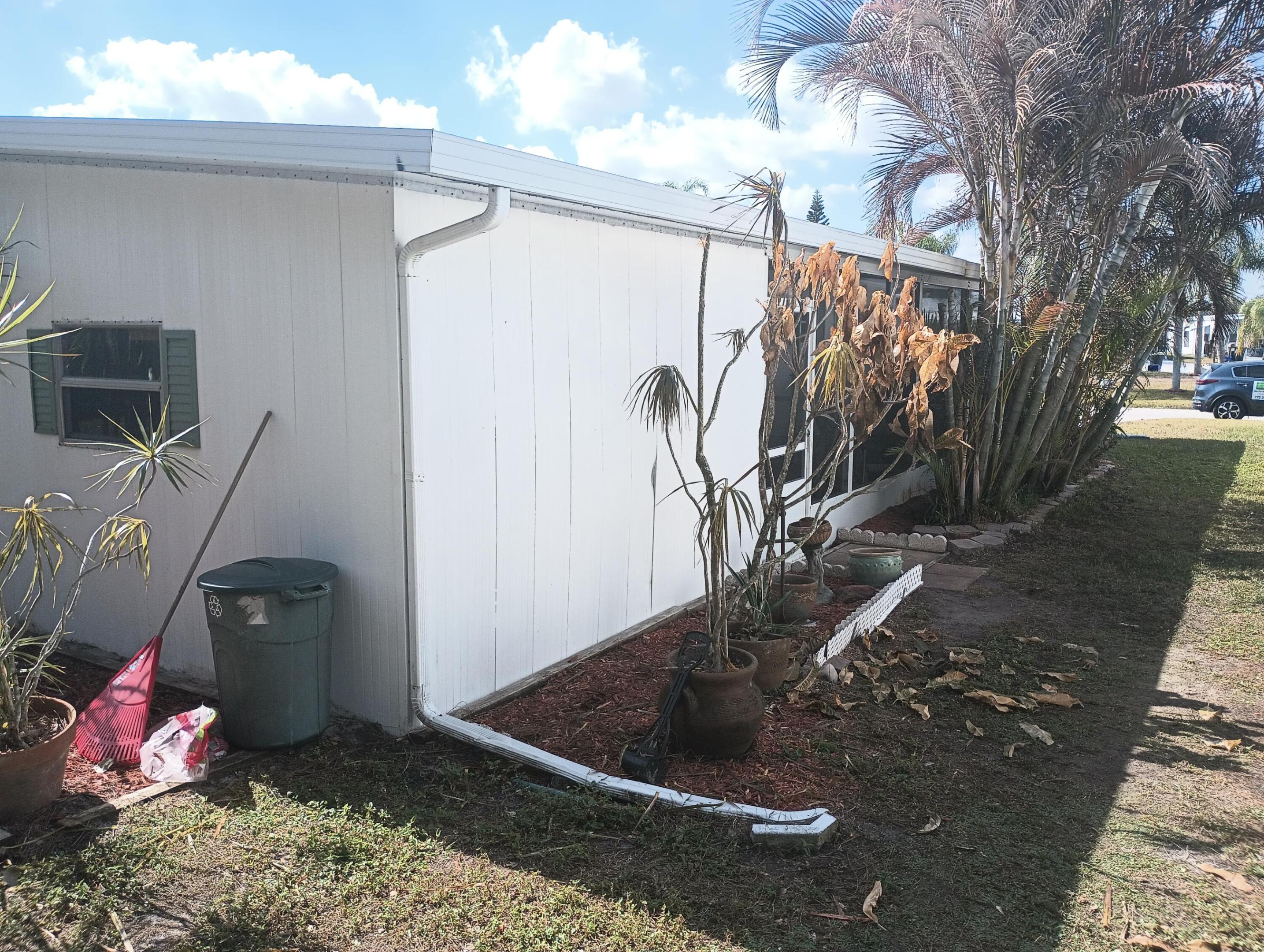 Spanish Lakes Riverfront - Residential