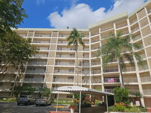 3051 N Course Dr Unit 107, Pompano Beach, FL MLS: F10494477