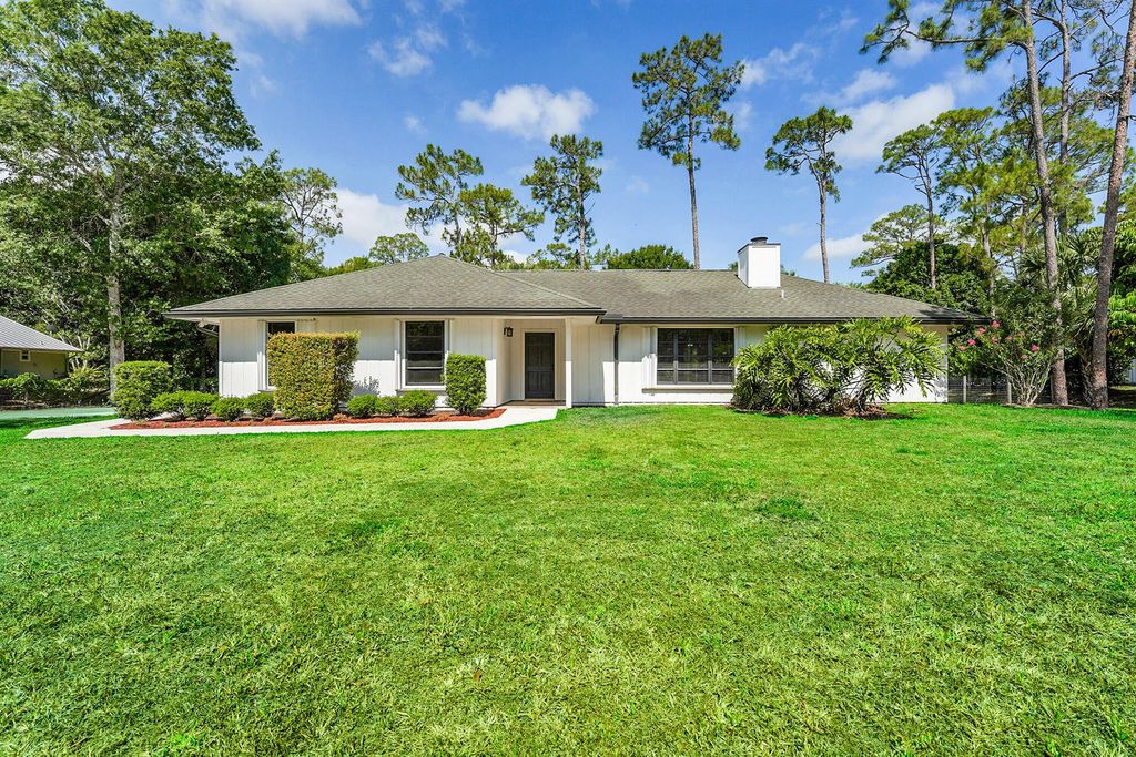 Photo of 17717 Bridle Lane, Jupiter, FL 33478 (MLS # R11089062)