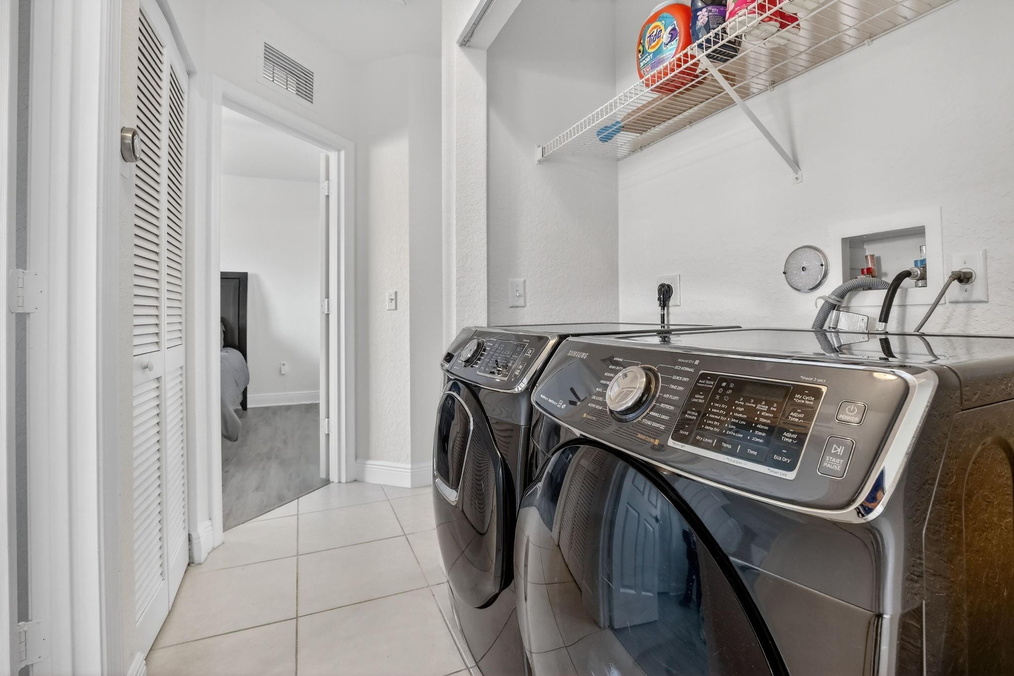 VILLAS OF PALOMINO - Residential