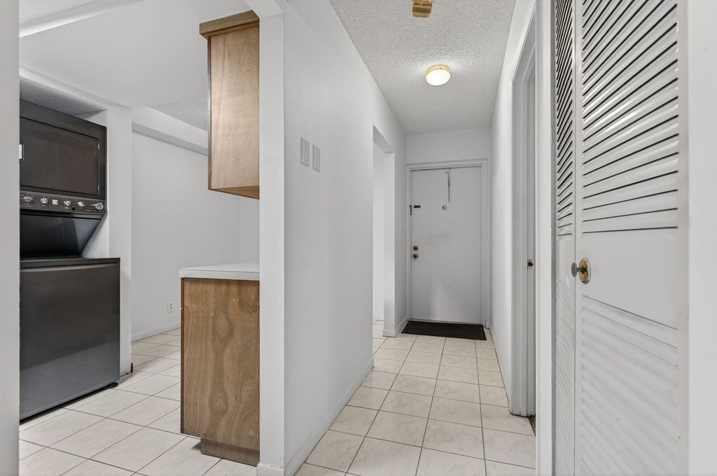 Photo of 3215 Riverside Drive #C-402, Coral Springs, FL 33065 (MLS # R11143527)