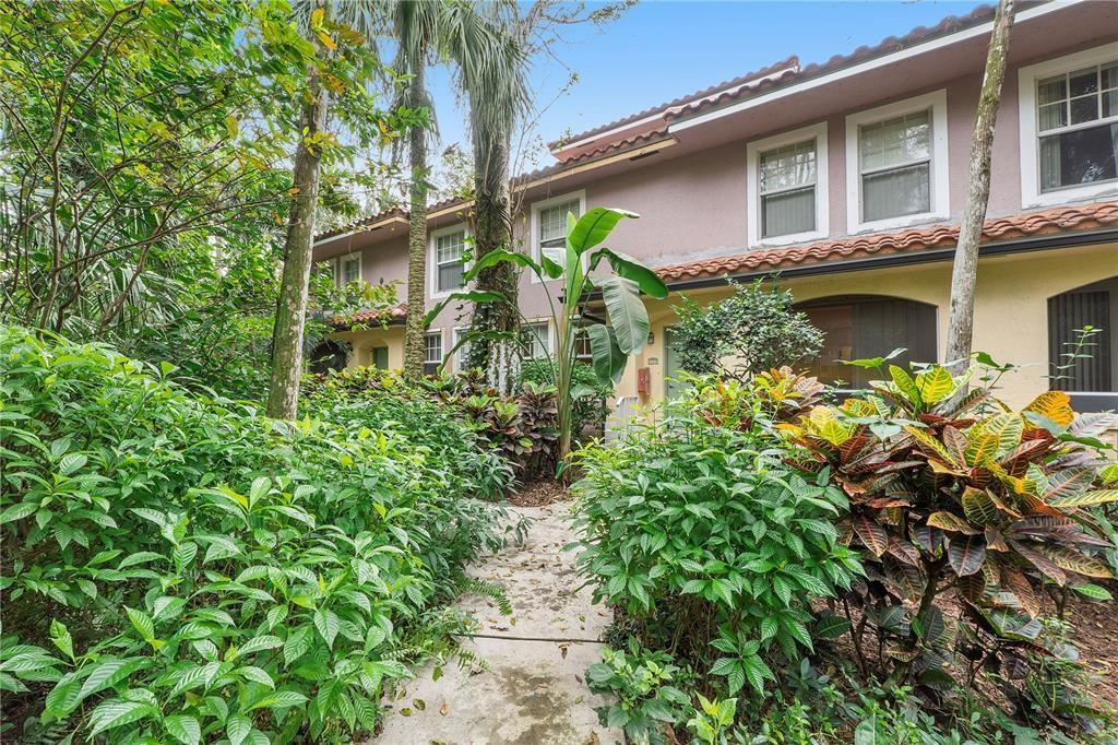 CYPRESS POINTE - Residential Lease