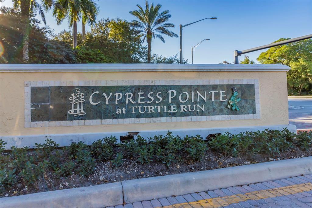 CYPRESS POINTE - Residential Lease
