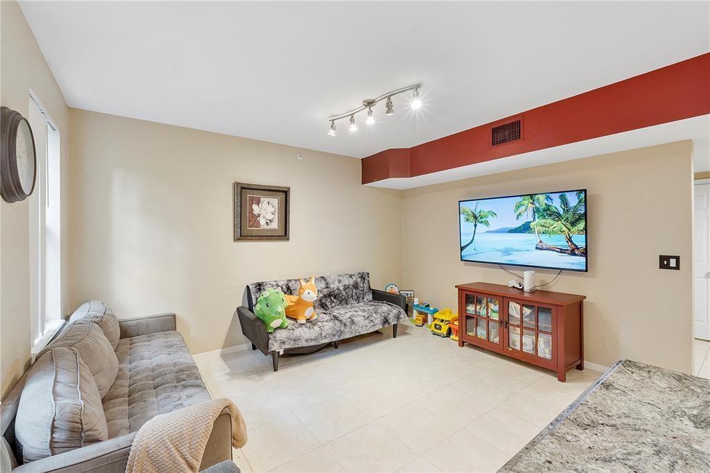 CYPRESS POINTE - Residential Lease