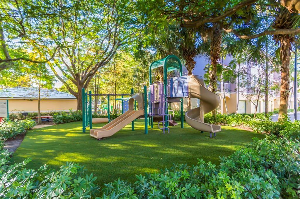 CYPRESS POINTE - Residential Lease