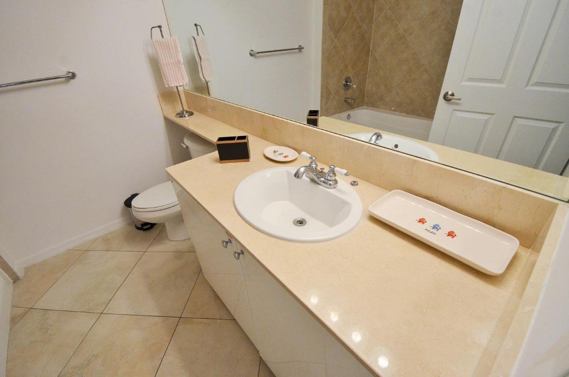 BOCA GRAND - Residential Lease