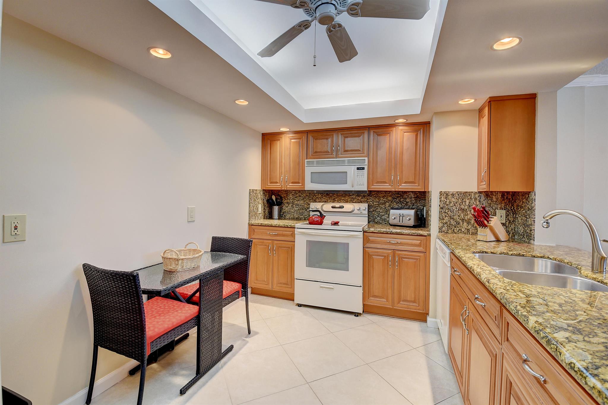 DALTON PLACE CONDO - Residential Lease