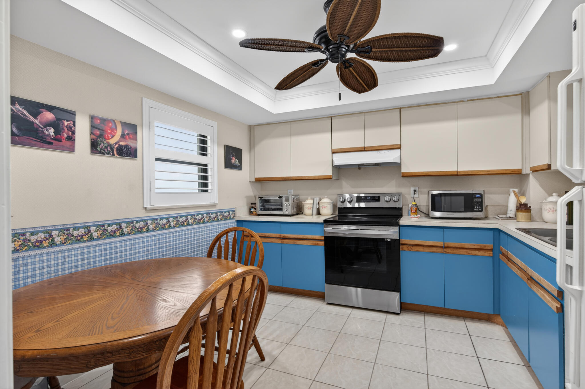 SEA POINTE TOWERS OF FORT PIERCE, A CONDOMINIUM - Residential