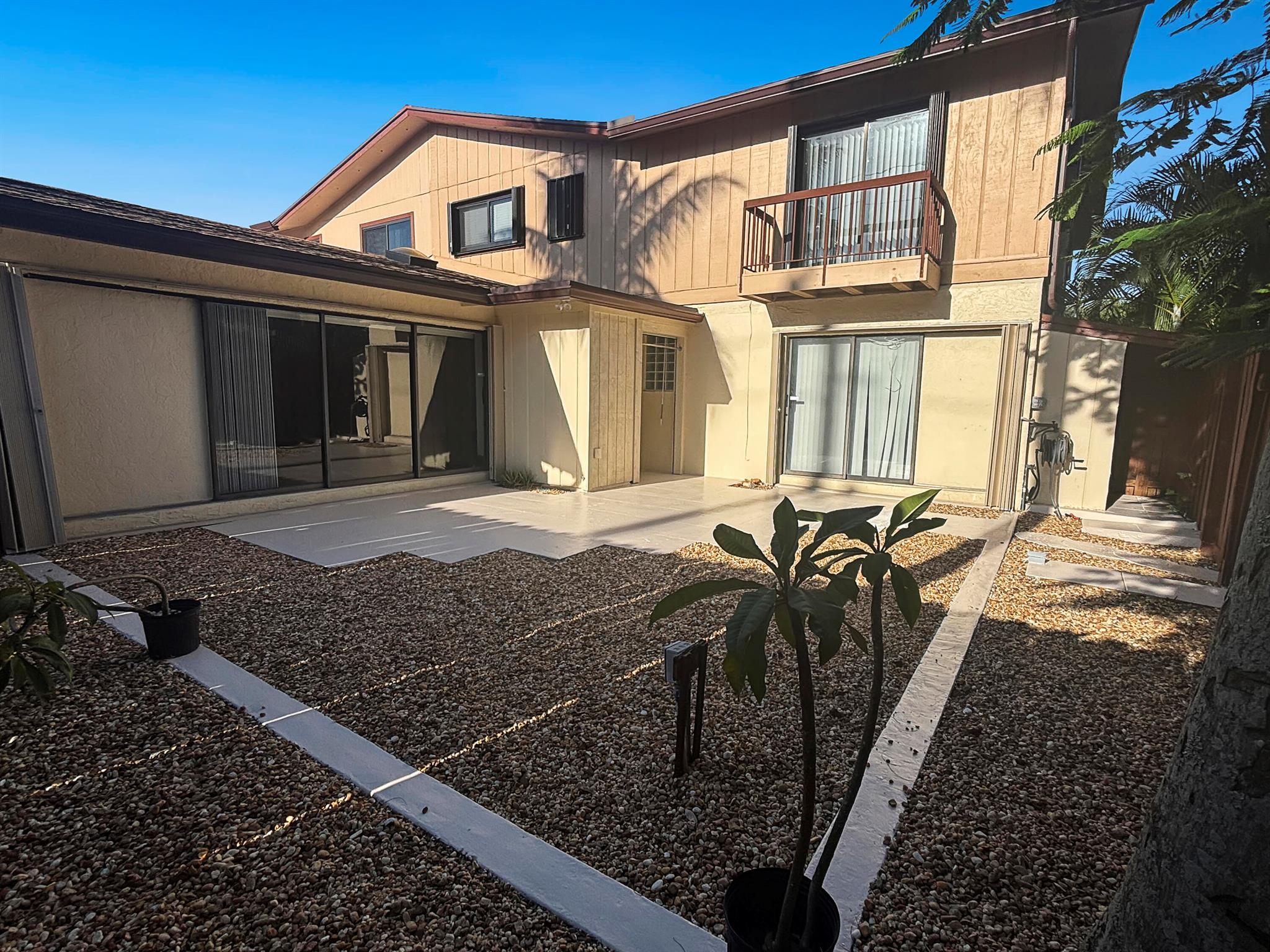Gorgeous spacious 3 bedroom townhouse with tons of upgrades. Hurricane impact windows, 2019 roof, new floors and ac, upgraded kitchen and bathrooms. Super spacious bedrooms with beautiful front patio great for outdoor entertainment. Prime location in the heart of Greenacres, Florida. Minutes away from shopping, I-95, and the beach!! This home checks every box!