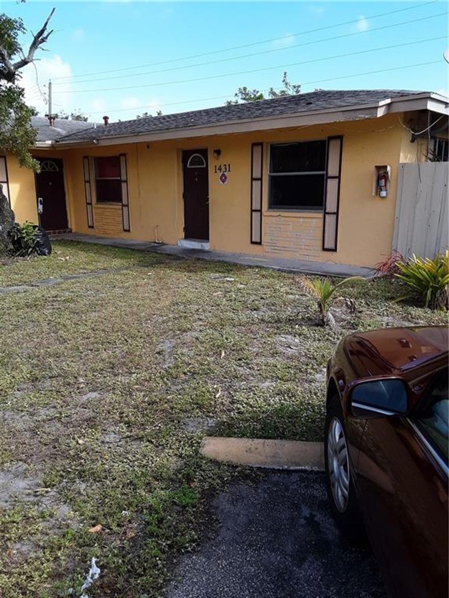 2/1 TILE THROUGHOUT, CENTRAL AIR, REFRIGERATOR, STOVE, QUIET,CLEAN  AREA ,CLOSE TO OCEAN,