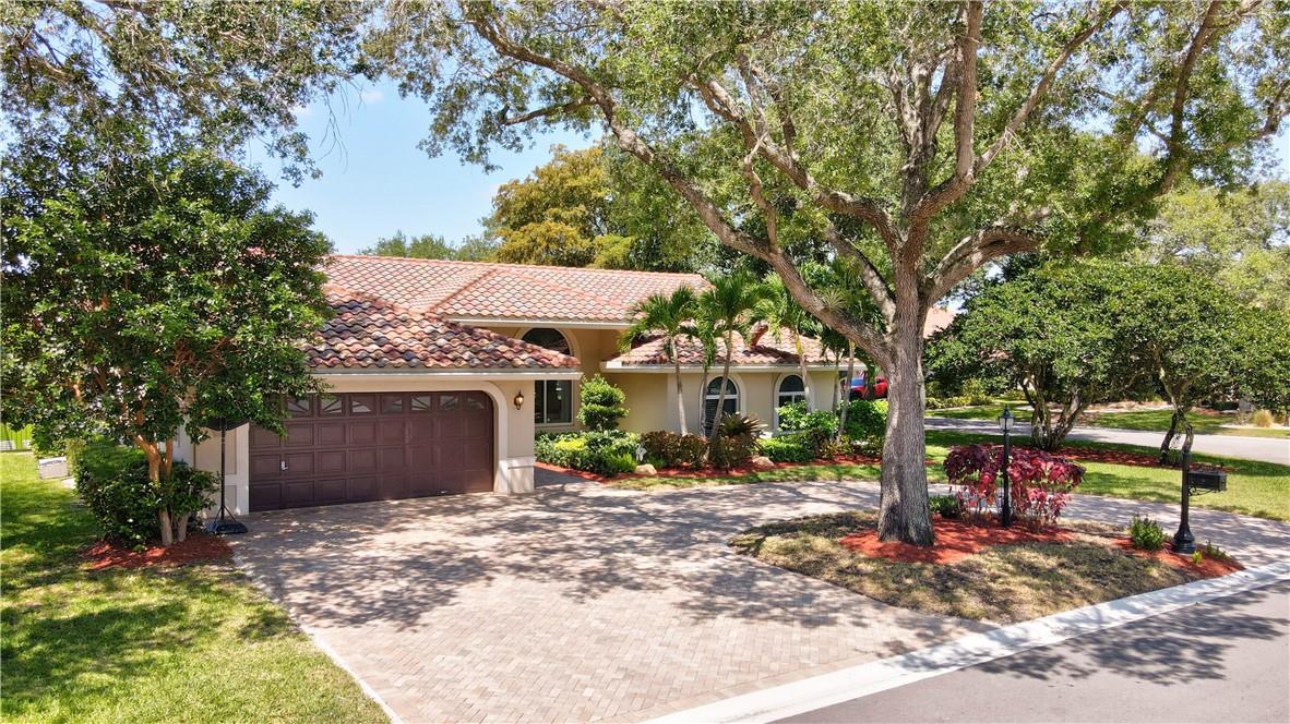 THE LANDINGS OF PARKLAND - Residential