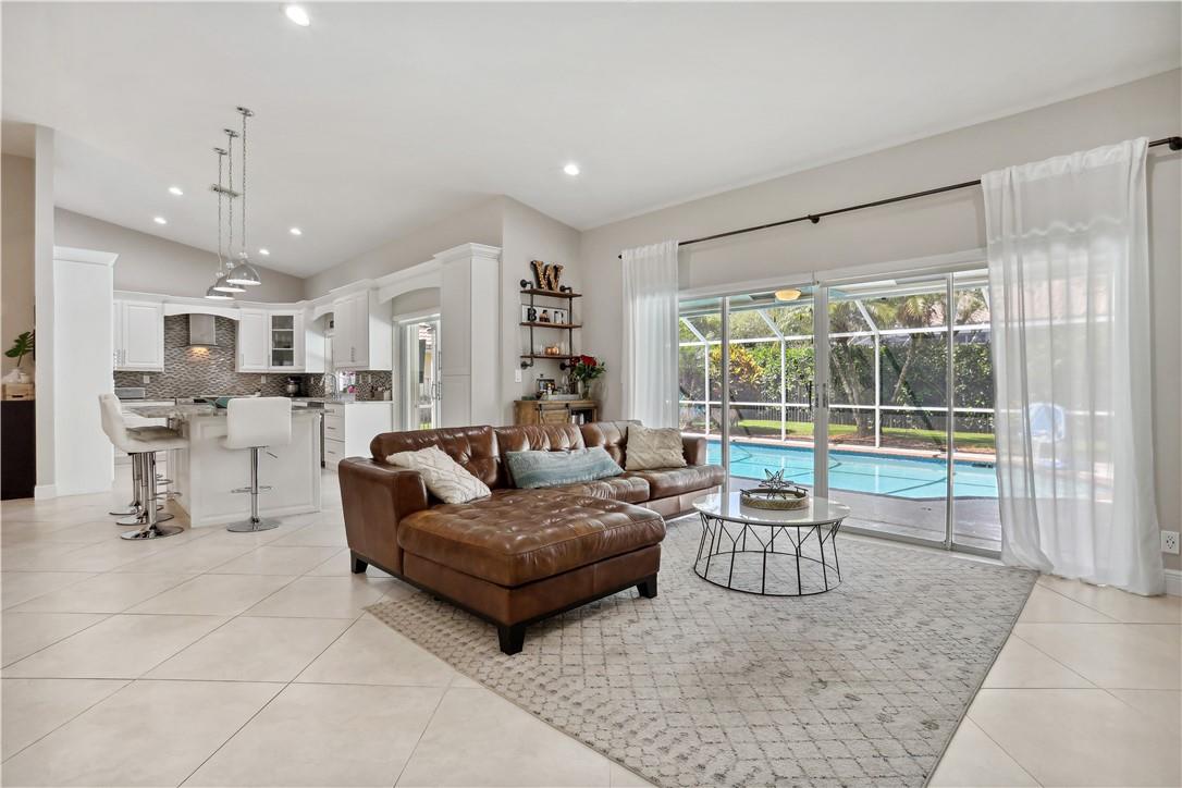 THE LANDINGS OF PARKLAND - Residential