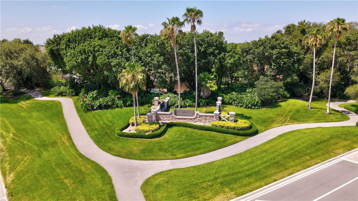 THE LANDINGS OF PARKLAND - Residential