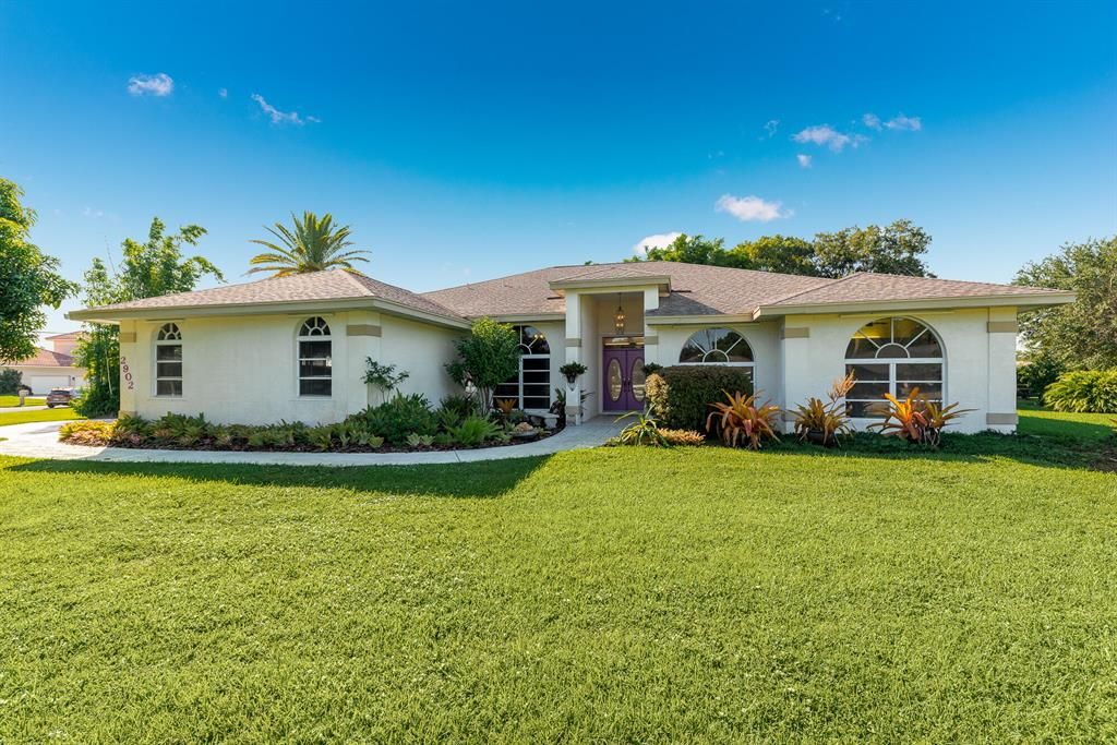 Photo of 2902 SE Cates Circle, Port Saint Lucie, FL 34952 (MLS # R10749055)