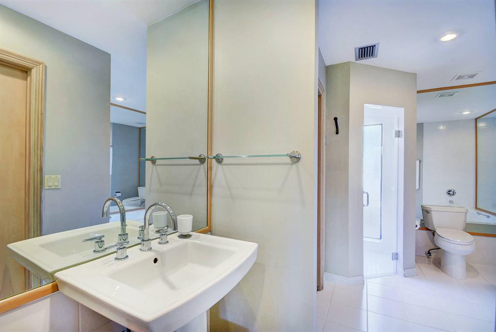 ISLAND OF WELLINGTON - Residential