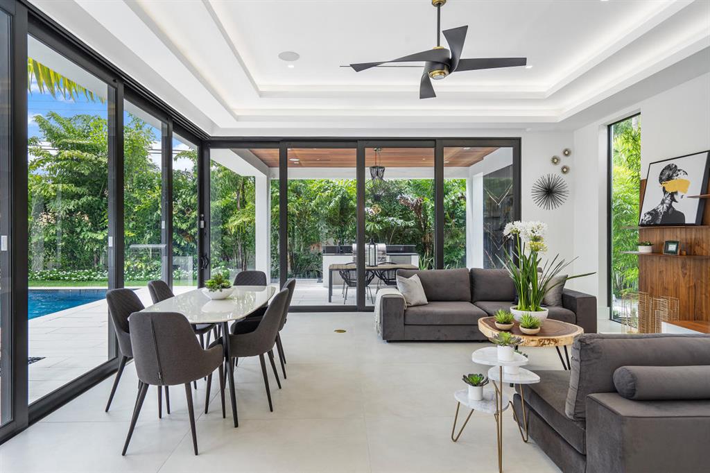 HOFMANS 8TH AVE ADD - Residential