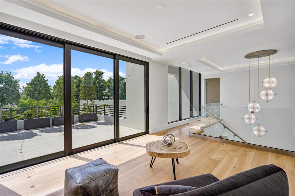 HOFMANS 8TH AVE ADD - Residential