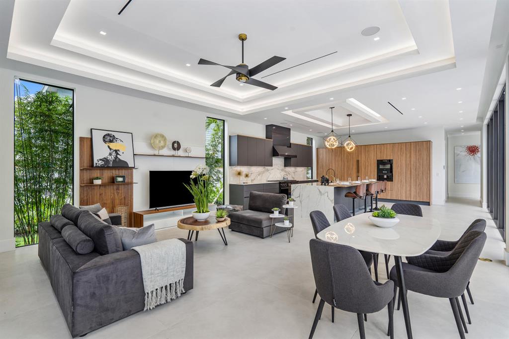 HOFMANS 8TH AVE ADD - Residential