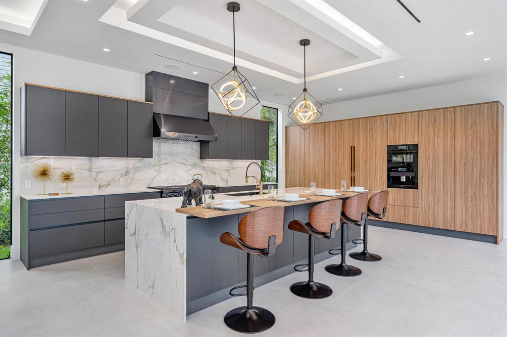 HOFMANS 8TH AVE ADD - Residential