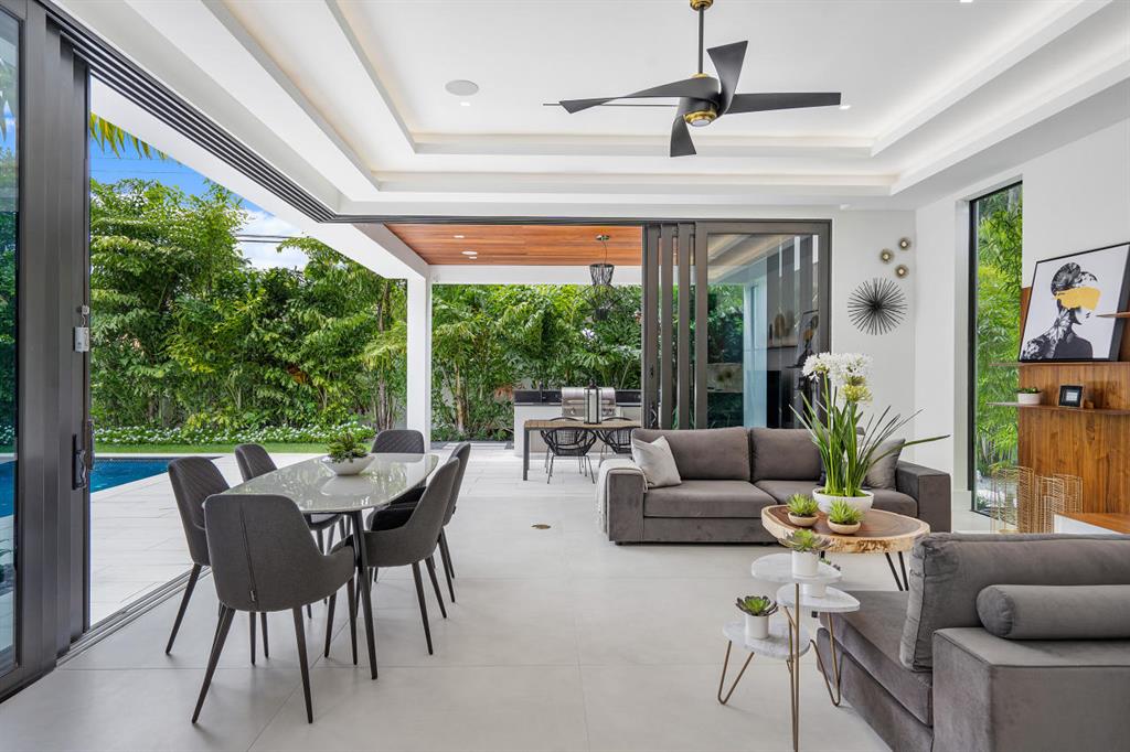 HOFMANS 8TH AVE ADD - Residential